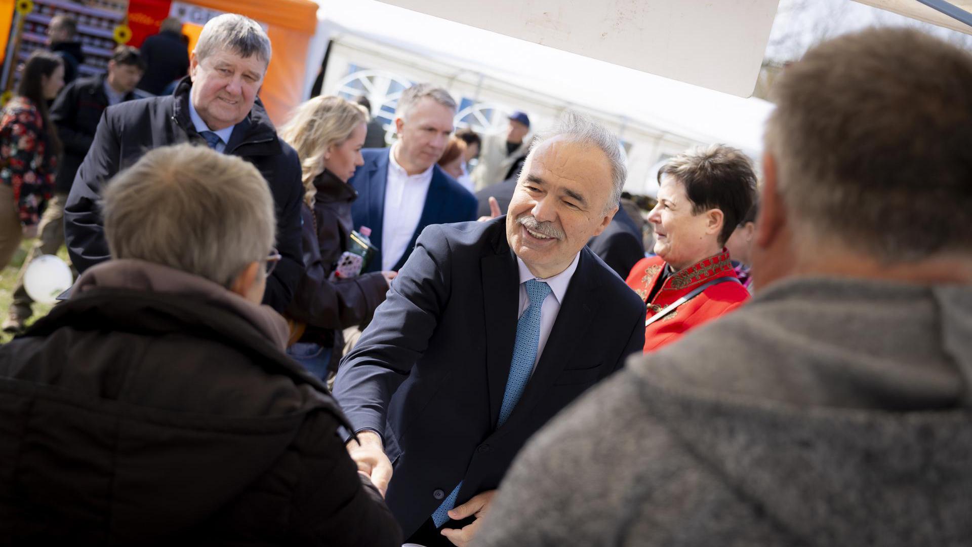 Új állami eredettanúsító védjegy 